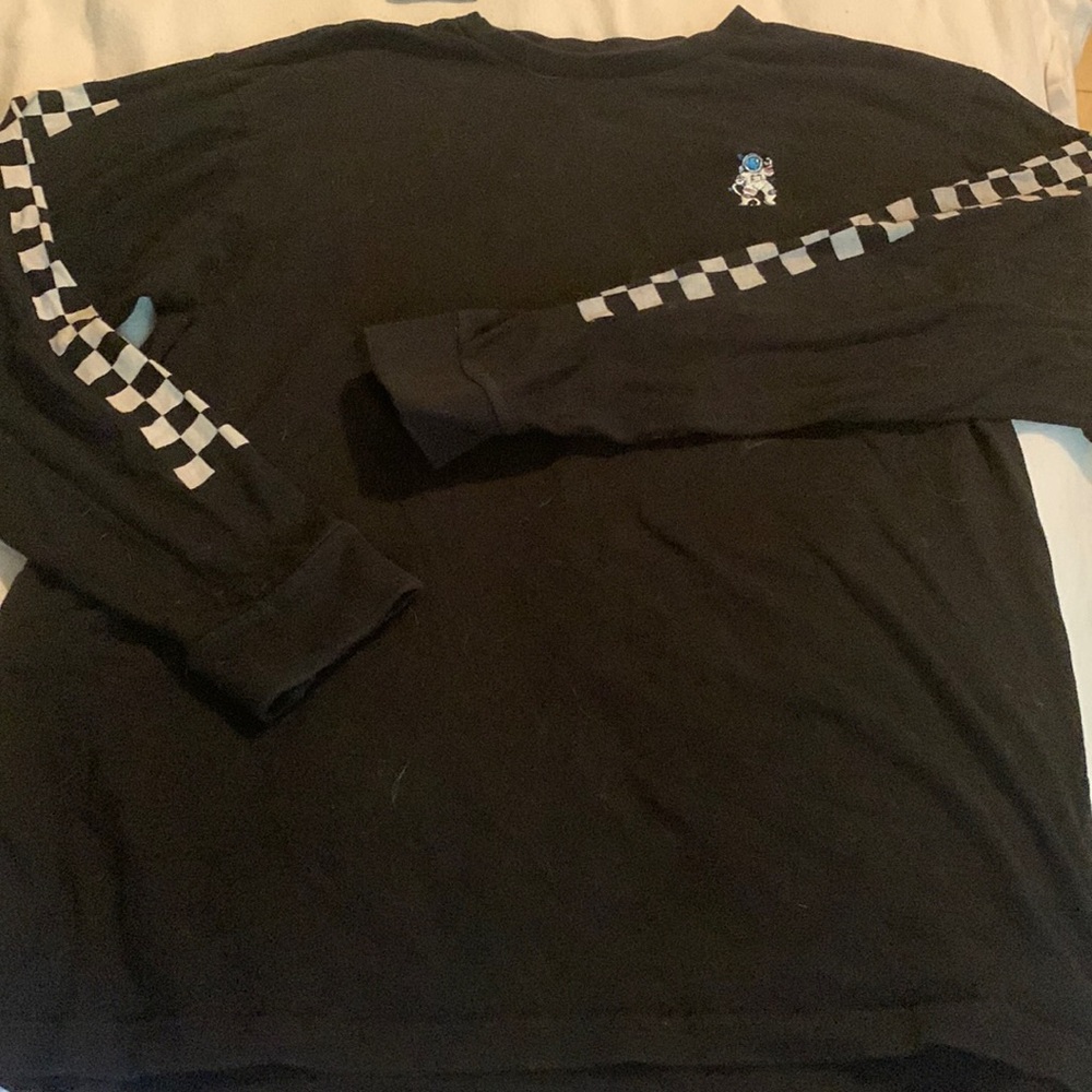 black and white long sleeve sweat shirt